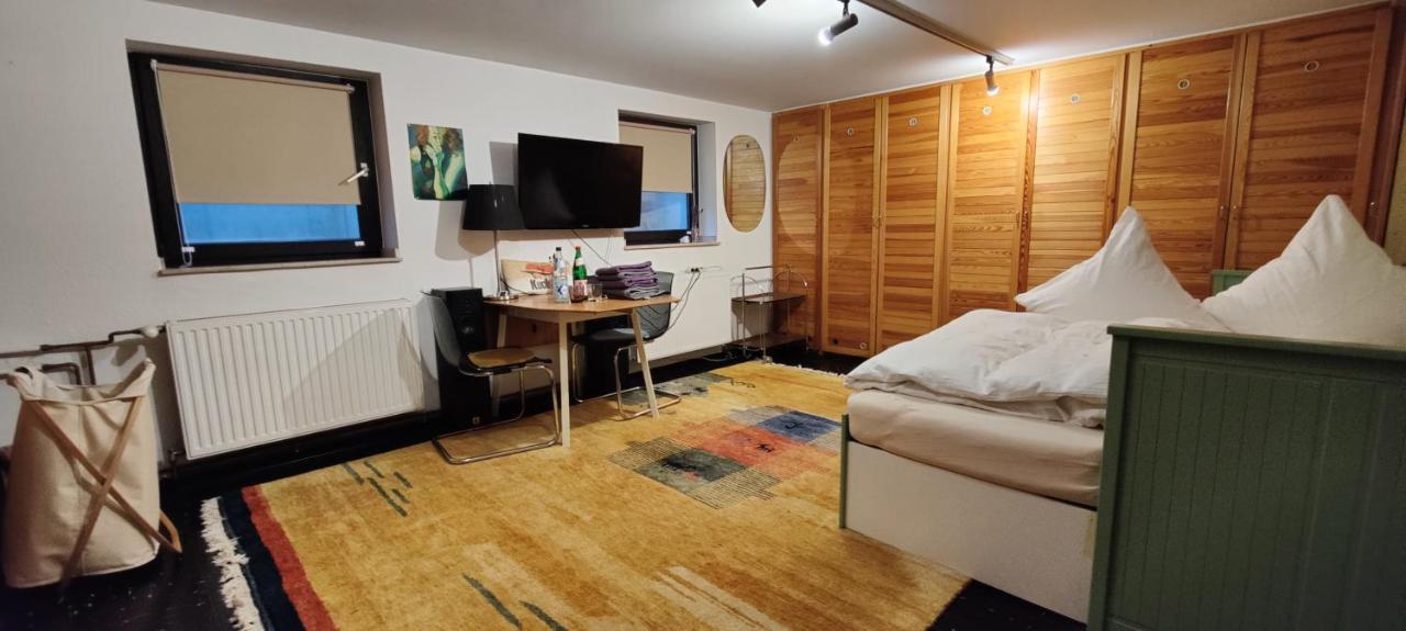 Spacious & Comfortable Guestrooms W Private Bathrooms Near Koelnmesse & Lanxess Arena, Free Parking, Highspeed Wifi Exteriér fotografie